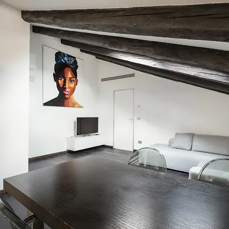 Apartment Triestevillas Genova 8 *